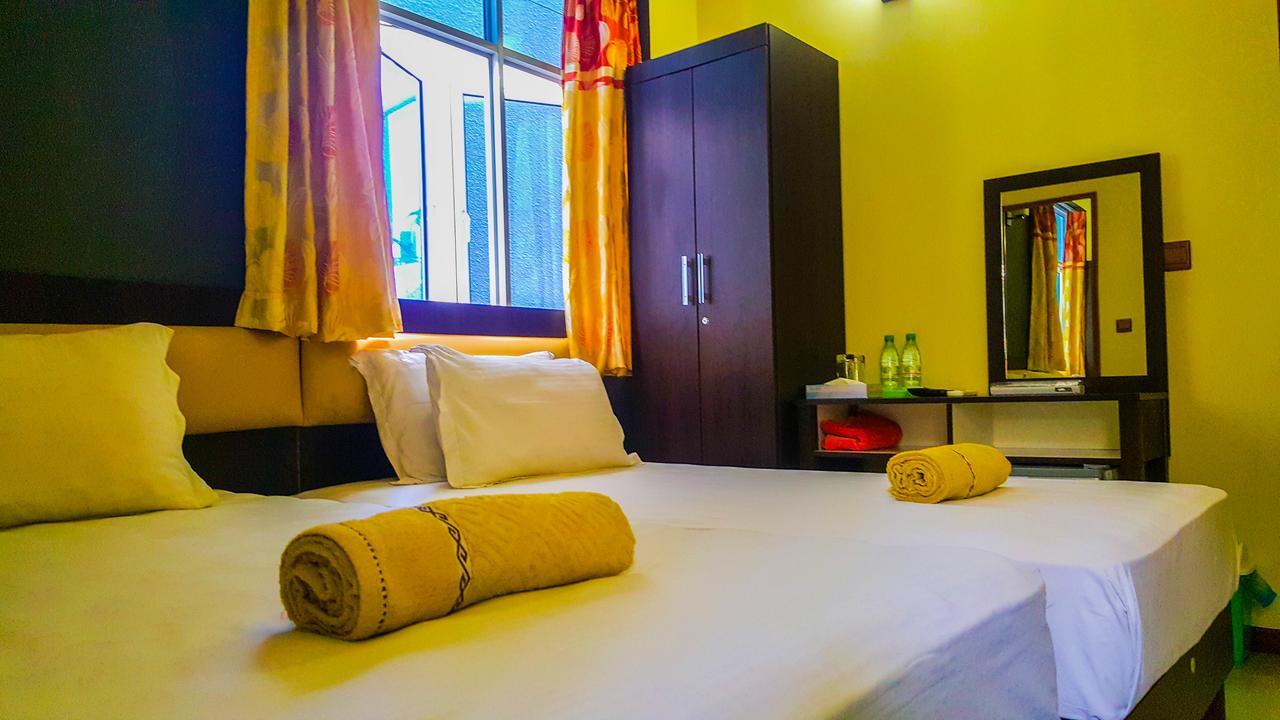 הולהומאל Seasunbeach Hotel Maldives מראה חיצוני תמונה