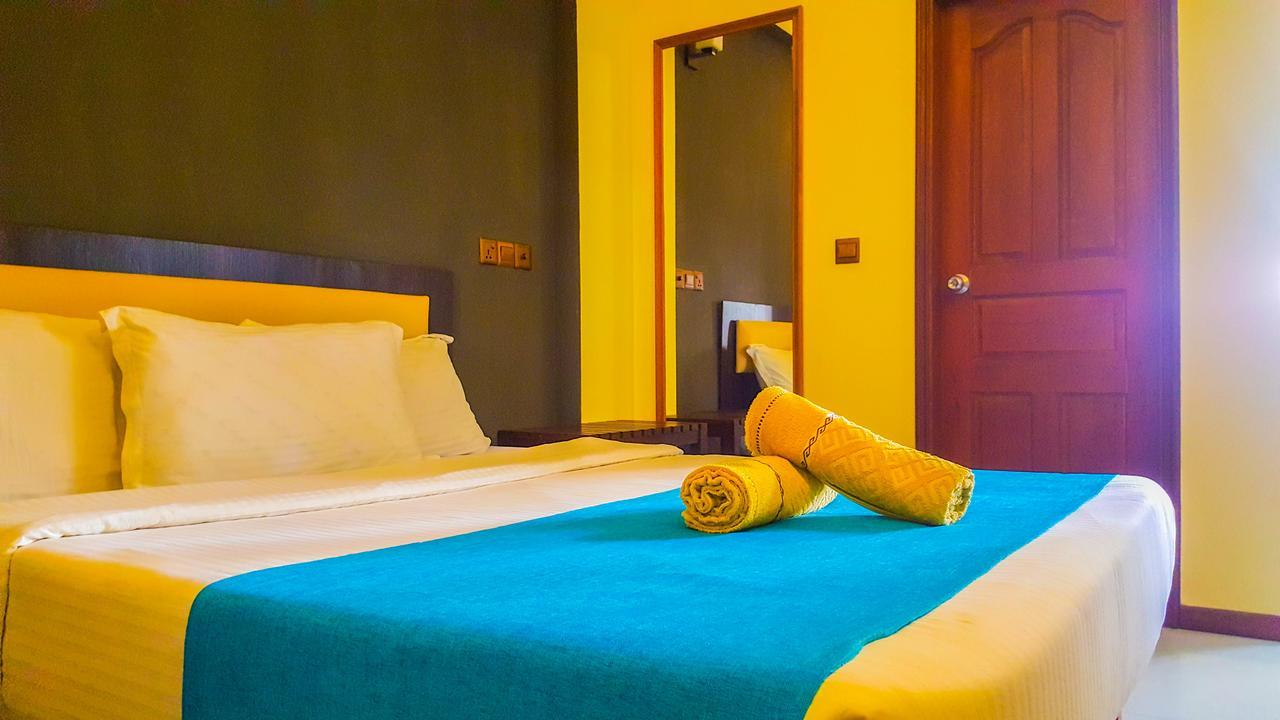 הולהומאל Seasunbeach Hotel Maldives מראה חיצוני תמונה
