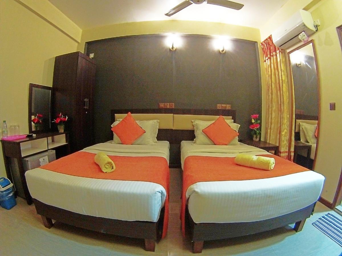 הולהומאל Seasunbeach Hotel Maldives מראה חיצוני תמונה