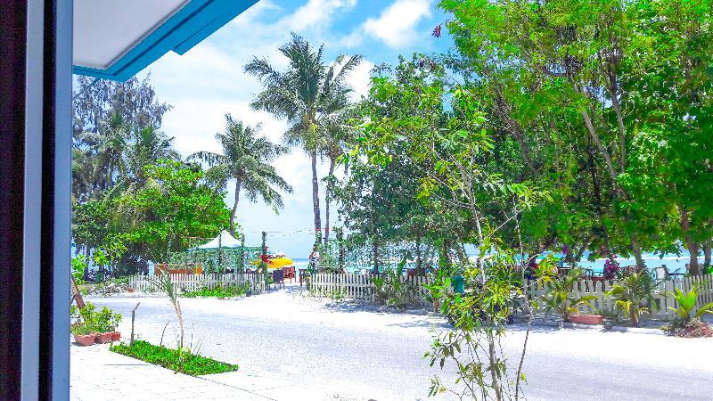 הולהומאל Seasunbeach Hotel Maldives מראה חיצוני תמונה