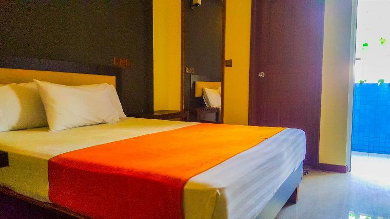 הולהומאל Seasunbeach Hotel Maldives מראה חיצוני תמונה